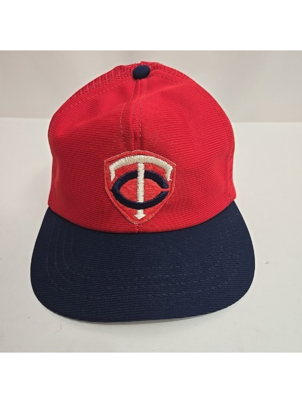 VTG Minnesota Twins Trucker Hat Kids Size XS Cap Red MLB Made in USA Shield